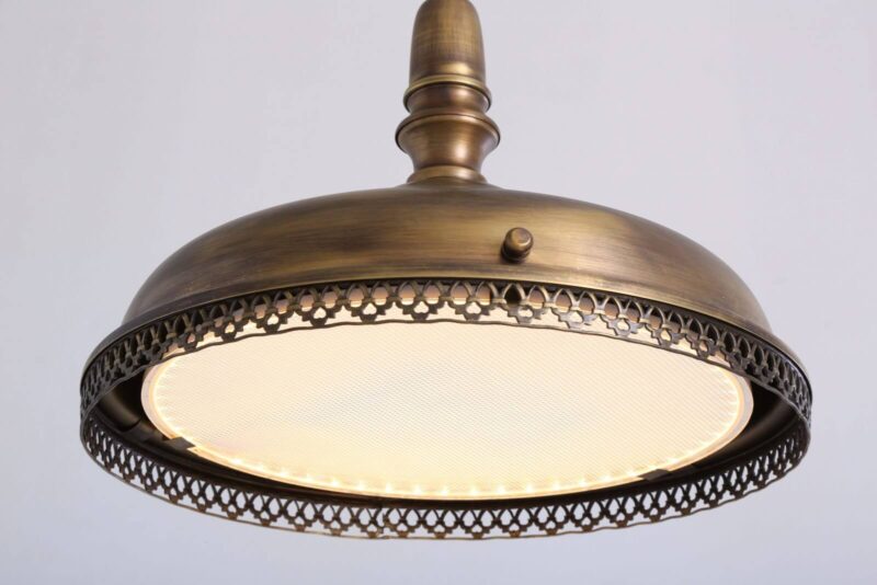 traditional led lamp 1600x1067 1